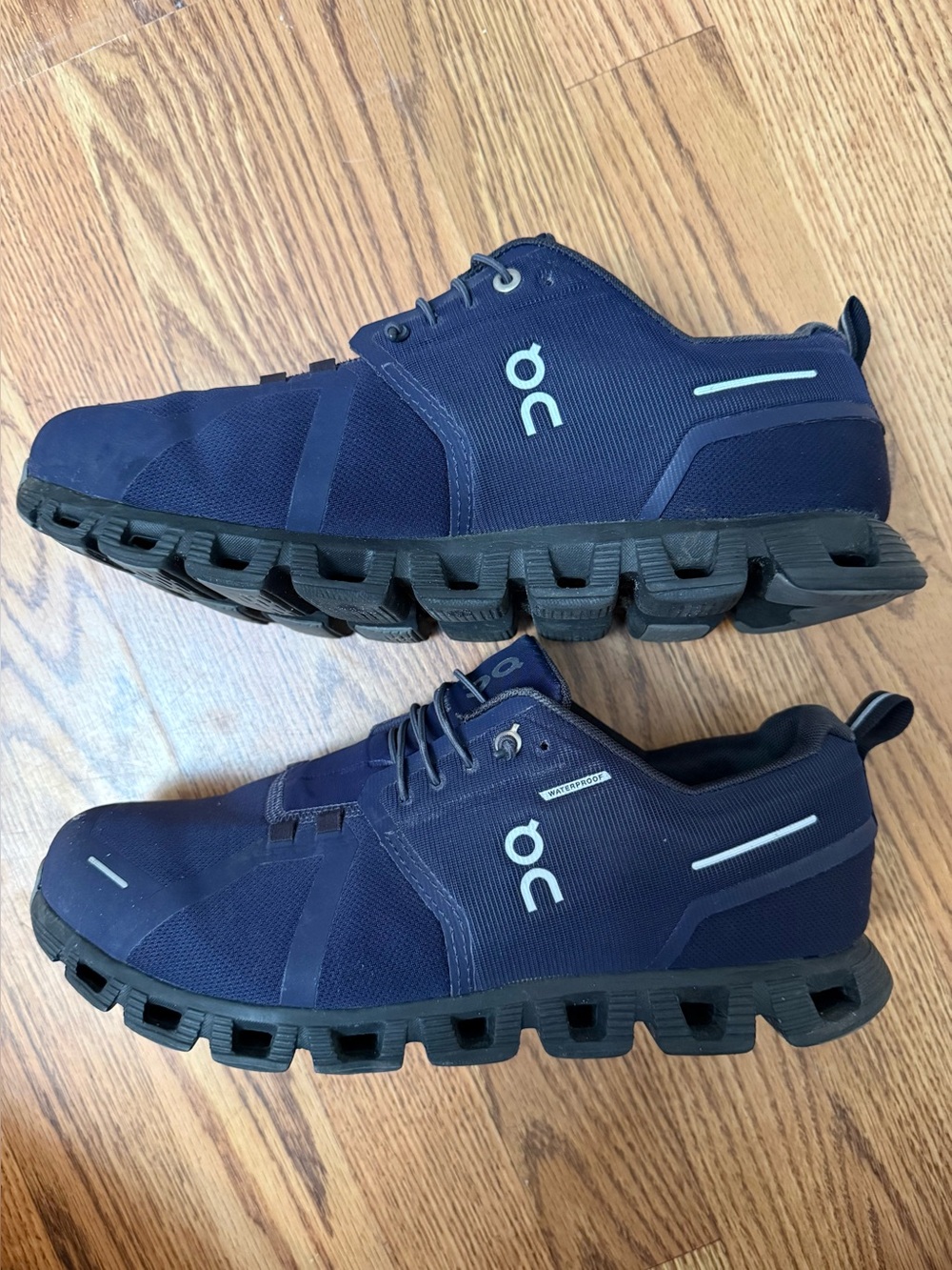 ON RUNNING Cloud 5 Waterproof Navy Ink Men’s Size 10 - Picture 2 of 7